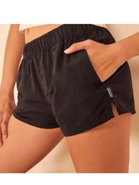 Patagonia barely baggies shorts black 2.5inch inseam